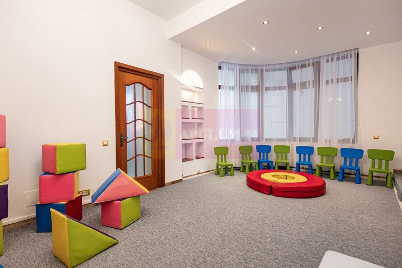 Gradinita sau After School intre Parcul Tineretului si Parcul Carol